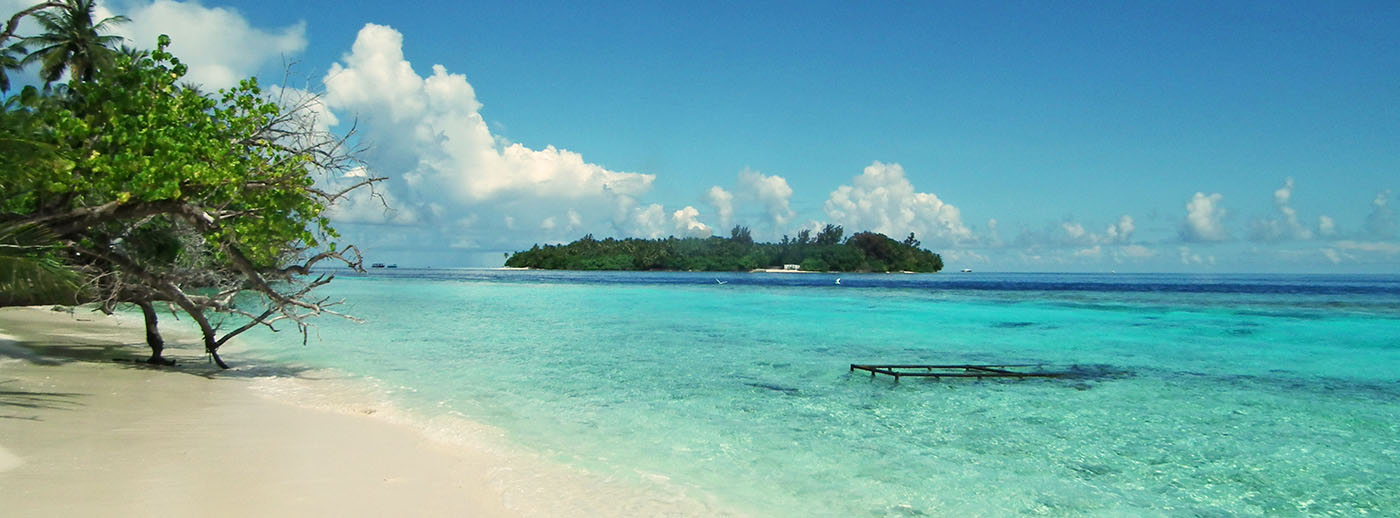 A Maldives beach scene